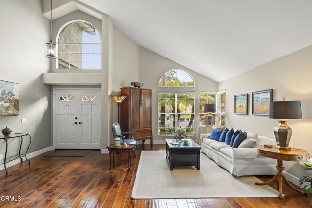 Detail Gallery Image 14 of 78 For 2113 Doral Ct, Oxnard,  CA 93036 - 4 Beds | 3/1 Baths
