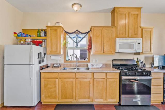 1730 Commercial, Santa Cruz CA: https://media.crmls.org/mediaz/6fb25da2-d83b-44c6-b395-2b79a88ac574.jpg