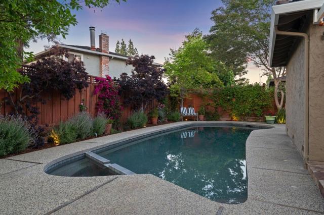 1275 Covington Road, Los Altos CA: https://media.crmls.org/mediaz/6fb3c17b-2e66-4d30-9ce7-39c3a88135c1.jpg