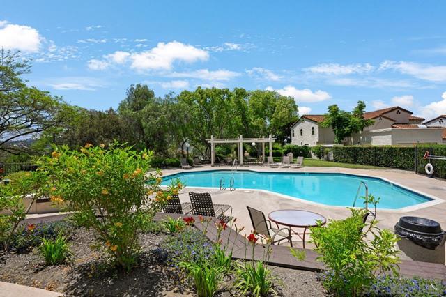 701 Fino Glen, Escondido CA: https://media.crmls.org/mediaz/6fb4a2d5-0878-4170-91e7-f9255571ab75.jpg