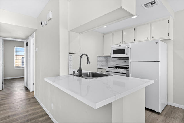 Image 15 of 33 For 48344 Stewart Drive K1