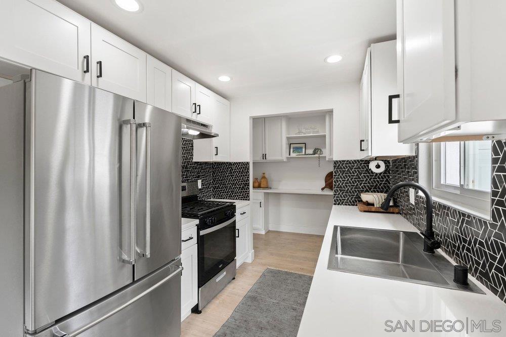725 Teaberry St - photo 4