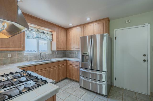 1223 Padre Drive, Salinas CA: https://media.crmls.org/mediaz/6fb6c5dc-f295-4de3-bc48-bb0b82e53b3c.jpg