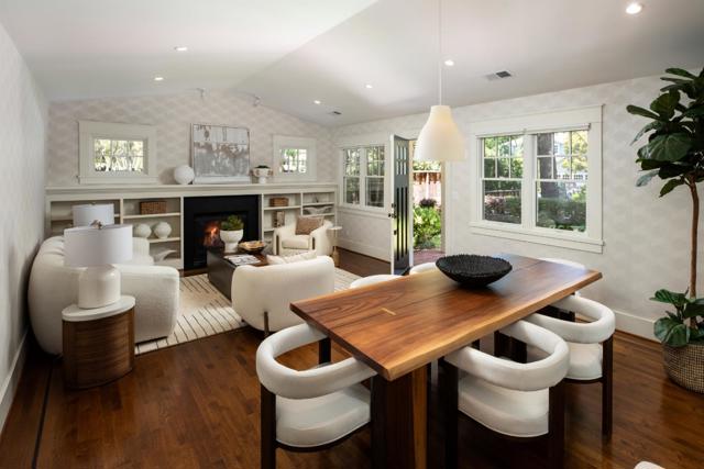 555 Hermosa Way, Menlo Park CA: https://media.crmls.org/mediaz/6fb6cac9-273a-4355-80ee-6b0214beb347.jpg