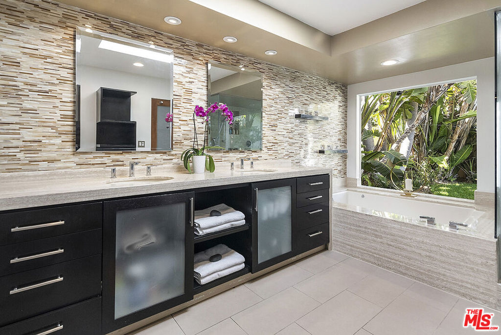 MLS #26987439 image #16