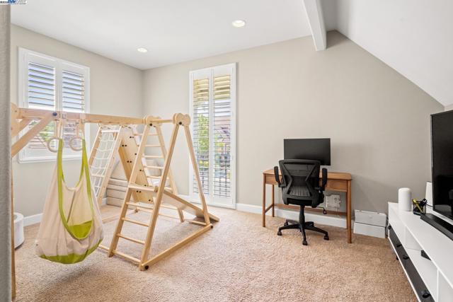 1736 Cottswald St, Danville CA: https://media.crmls.org/mediaz/6fb768ee-c1bb-40ae-86e2-135ac3b99c08.jpg