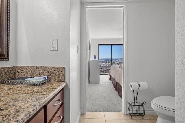 1785 Linwood St, San Diego, California 92110, 2 Bedrooms Bedrooms, ,2 BathroomsBathrooms,Condominium,For Sale,Linwood St,250001276SD