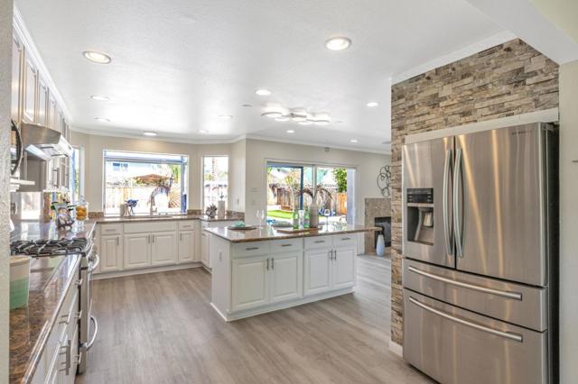 1513 Shinn Court, Fremont CA: https://media.crmls.org/mediaz/6fb88f03-ffe2-401e-9492-da0f4d8a8443.jpg