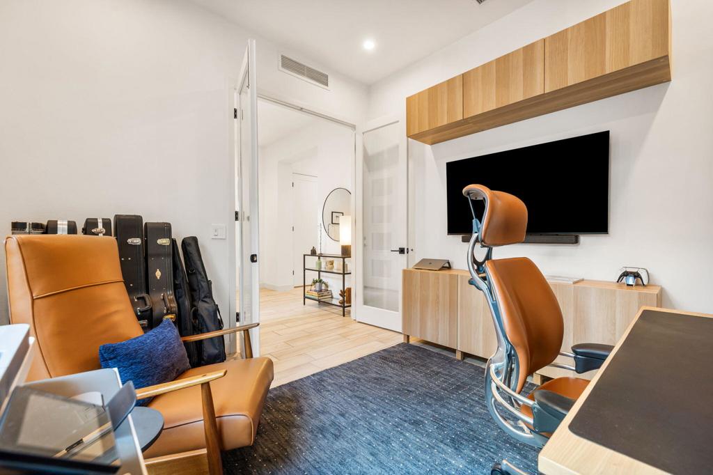 MLS #219138683DA image #40