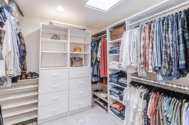 2940 San Juan Boulevard, Belmont CA: https://media.crmls.org/mediaz/6fb8ff52-e4fa-4686-b224-f298bfa3fe20.jpg
