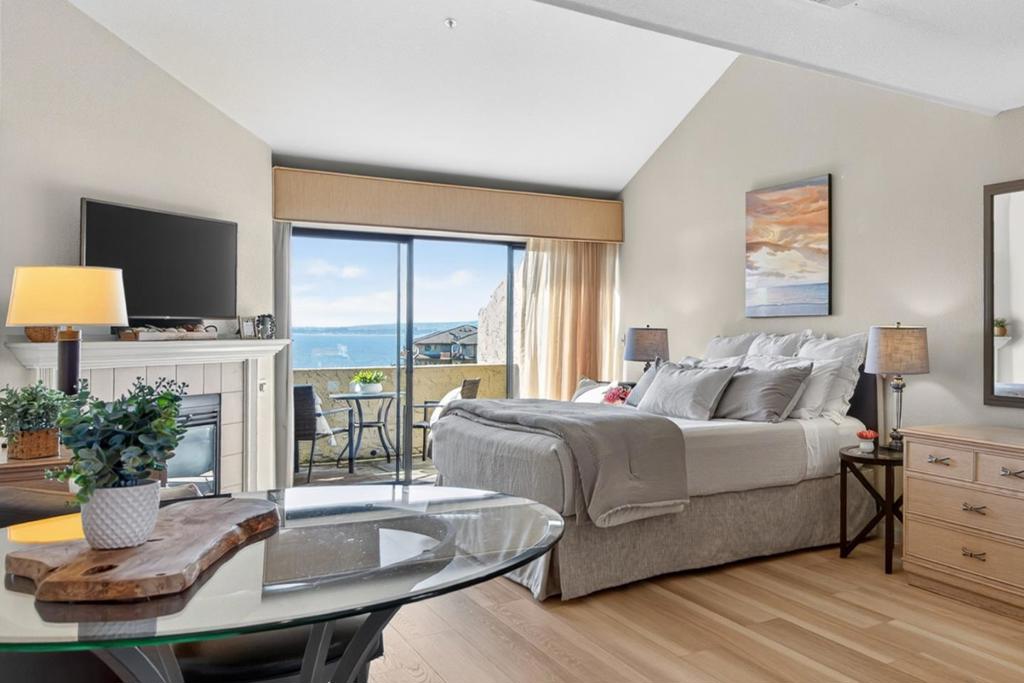 302 Seascape Resort Drive