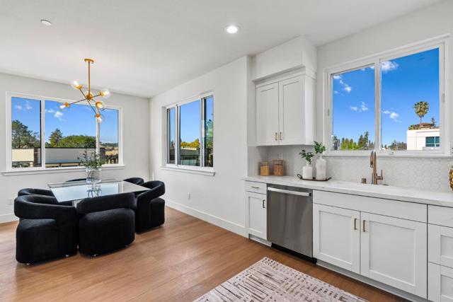 927 Woodside Road, Redwood City CA: https://media.crmls.org/mediaz/6fba3b5b-1708-4ebb-8bf9-53d282ec19b9.jpg