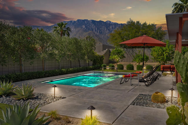 1069 Azure Court, Palm Springs CA: https://media.crmls.org/mediaz/6fba5567-52d9-4b1d-860c-2d3c1b12bfd3.jpg