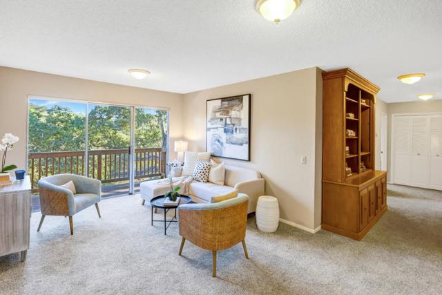 25 Los Encinos Drive, Del Rey Oaks CA: https://media.crmls.org/mediaz/6fbb724b-b8a5-4a71-bcae-73e362478408.jpg