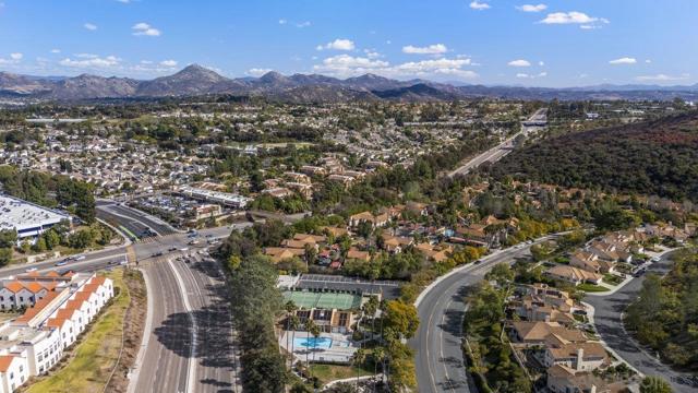 15985 Camino Crisalida, San Diego, California 92127, 4 Bedrooms Bedrooms, ,2 BathroomsBathrooms,Single Family Residence,For Sale,Camino Crisalida,250027222SD