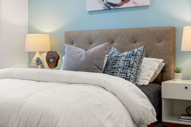 17 30th Street, San Francisco CA: https://media.crmls.org/mediaz/6fbbe230-60ca-4173-aa32-a65fddc39537.jpg