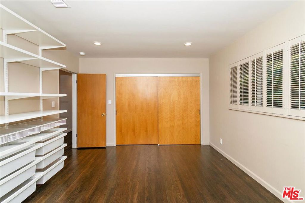 15451 Longbow DriveSherman Oaks img 34