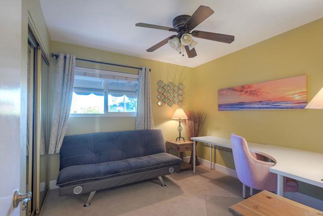 4410 Charger Boulevard, San Diego CA: https://media.crmls.org/mediaz/6fbd4d34-5f33-48bd-aa2f-73999f60498f.jpg