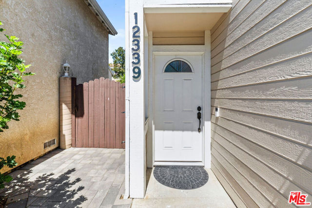 12339 Carl Street photo 3