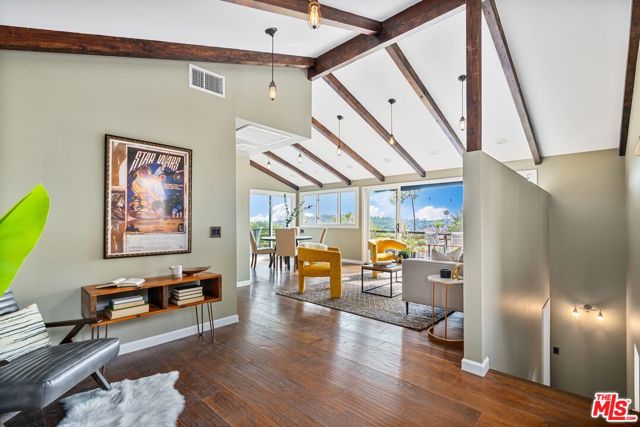 5318 Raber Street, Los Angeles CA: https://media.crmls.org/mediaz/6fbe15a7-ba34-4472-8bcf-736664106ce0.jpg