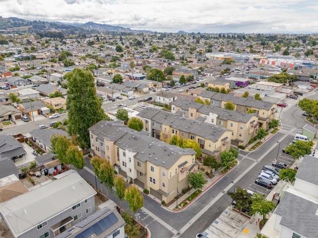 2872 10th Street, San Pablo CA: https://media.crmls.org/mediaz/6fbe38bb-f1cf-48f3-bad1-219d47417f2e.jpg