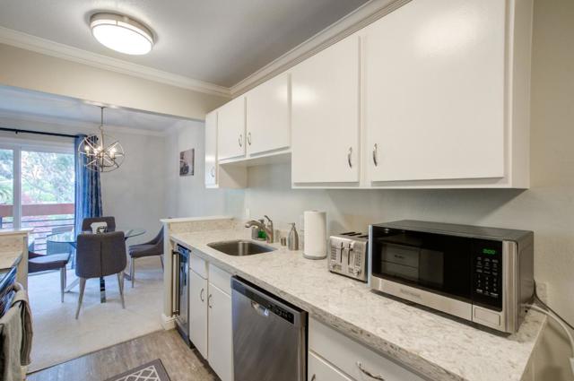 910 Beach Park Boulevard, Foster City CA: https://media.crmls.org/mediaz/6fbe954e-a17f-4727-a55d-3f51e6e32050.jpg
