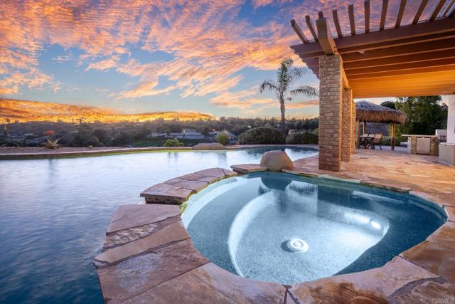 15881 Broad Oaks Road, El Cajon CA: https://media.crmls.org/mediaz/6fbfd563-5afc-43ef-bc4a-4f6ddbde3251.jpg