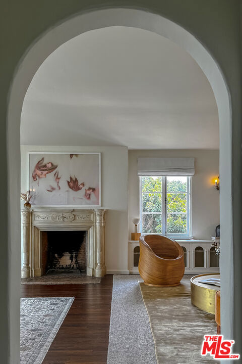 Image 30 of 43 For 2464 Catalina Street