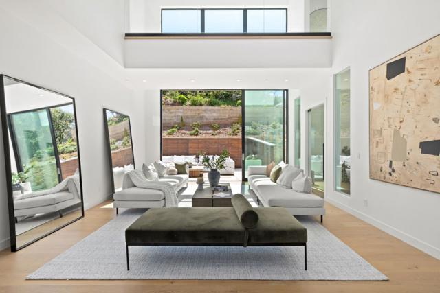 3 Wolfback Ridge Road, Sausalito CA: https://media.crmls.org/mediaz/6fc1b095-235a-49f3-b8b2-3925eaa3bf37.jpg
