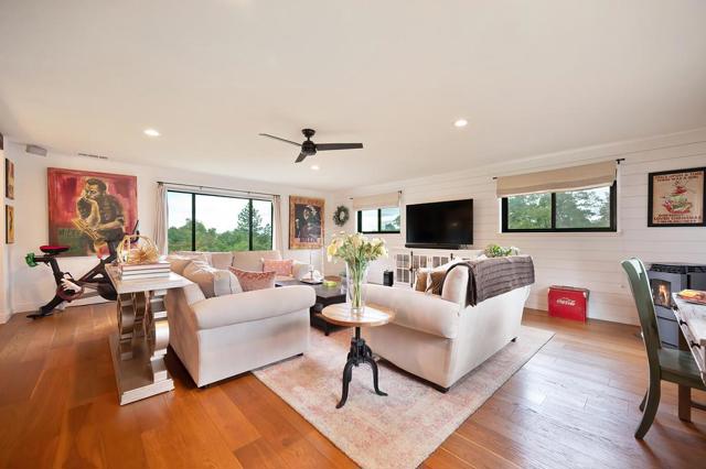 2640 Gayle Lane, Auburn CA: https://media.crmls.org/mediaz/6fc1dd24-35e1-4f42-88bb-5fc0895447ac.jpg