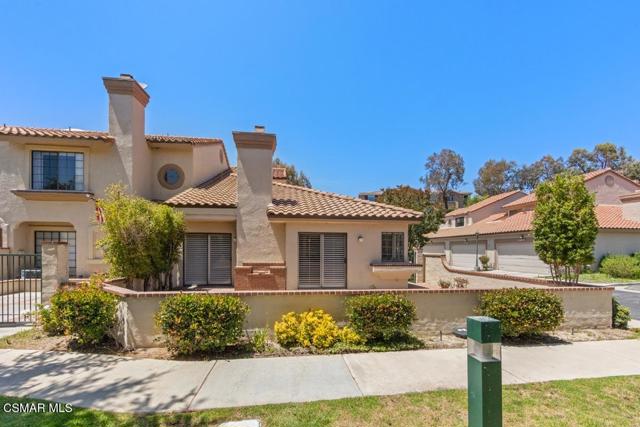 234 Country Club Drive, Simi Valley CA: https://media.crmls.org/mediaz/6fc2201b-fb91-4930-a98b-ce17cf57987f.jpg