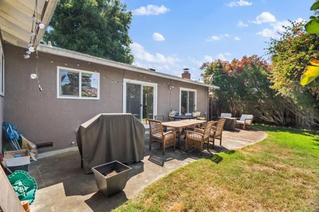 12 Church Street, Mountain View CA: https://media.crmls.org/mediaz/6fc347ba-a4d0-4ad1-be50-6e500e9d9b7e.jpg
