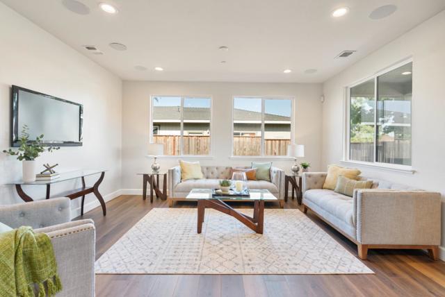 681 Segovia Drive, Hollister CA: https://media.crmls.org/mediaz/6fc38756-063f-449d-a6e3-733f9f60009f.jpg