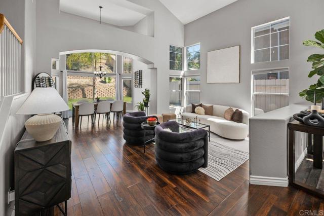 509 Windy Way, Chula Vista CA: https://media.crmls.org/mediaz/6fc3a62b-75a3-4db9-a24e-cb8a62bfb6cb.jpg