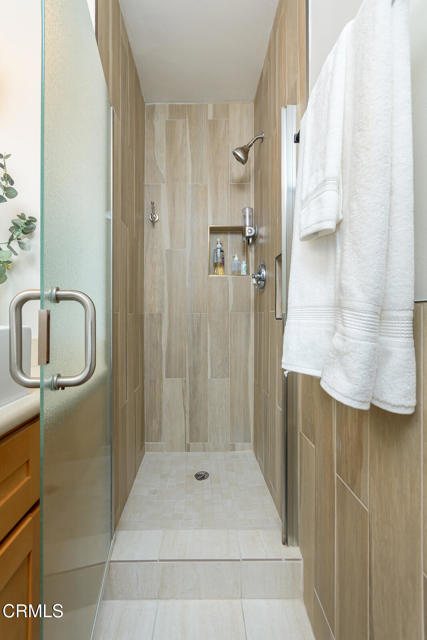 Detail Gallery Image 9 of 51 For 4920 Lowell Ave, Glendale,  CA 91214 - 4 Beds | 2 Baths