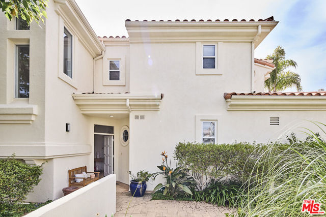Drew Fenton | 6453 Zuma View Place Malibu CA | MLS: 7144929