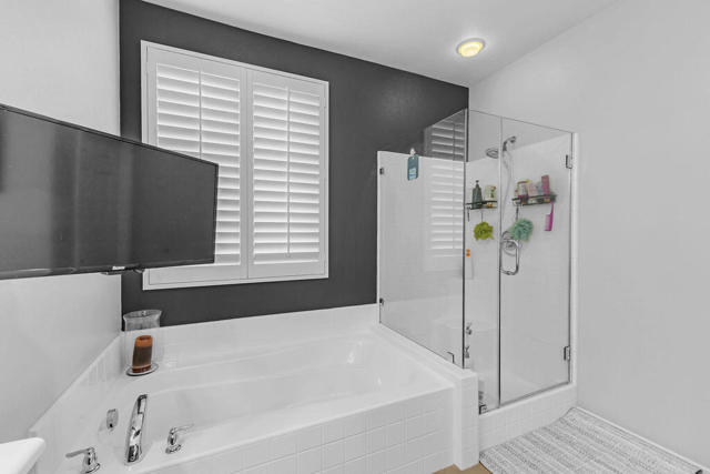 83881 Festivo Court, Indio CA: https://media.crmls.org/mediaz/6fc447cf-6775-4f33-982a-a3d56e51c2d6.jpg