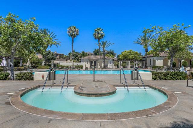 2423 Wishing Star Way, Chula Vista CA: https://media.crmls.org/mediaz/6fc5ebb4-720e-4e98-b925-47b311547a45.jpg