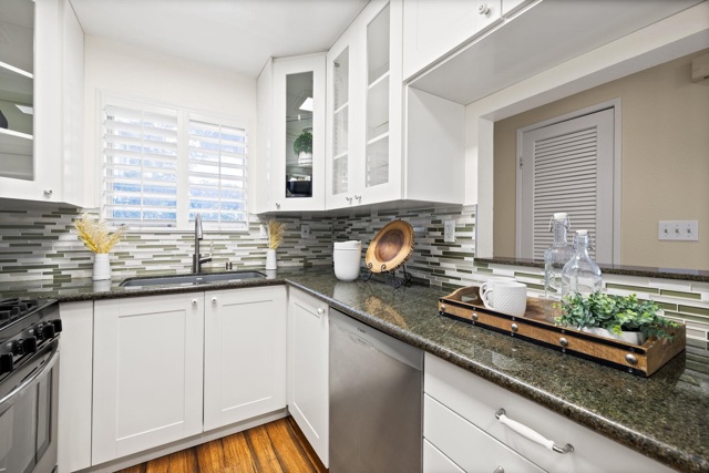 4520 Melody Dr, Concord CA: https://media.crmls.org/mediaz/6fc600b1-cce0-4617-98e5-83193ec88a9f.jpg