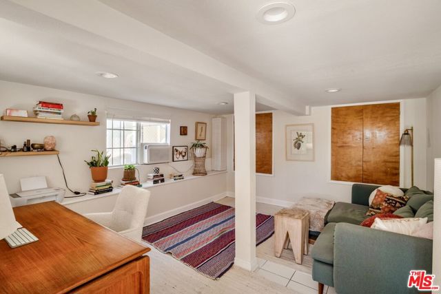 5368 Oakland Street photo 18
