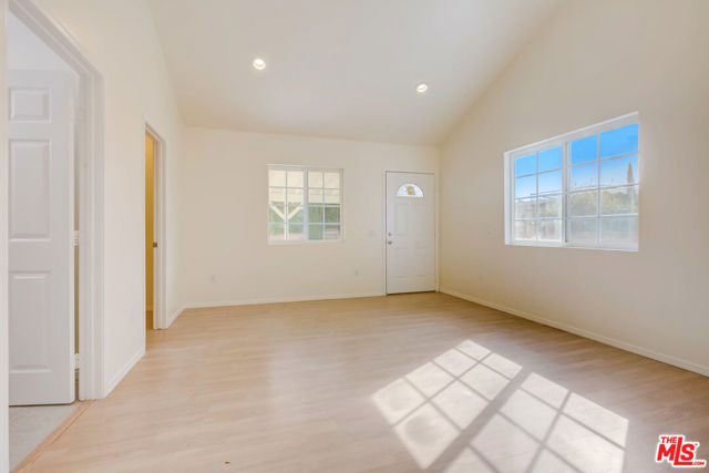 14268 Pierce Street photo 5