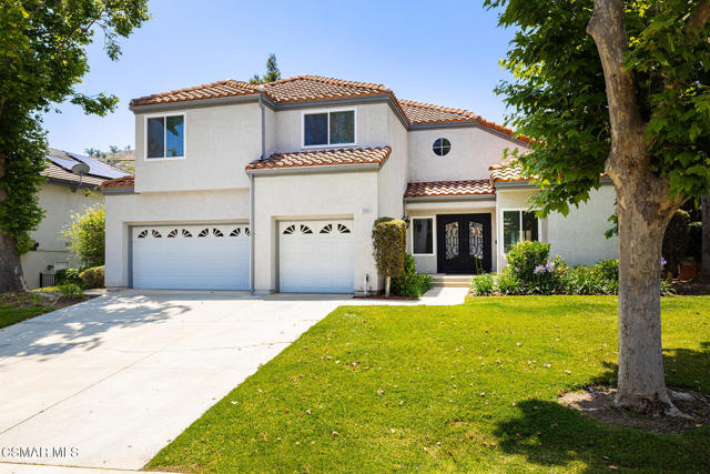 11554 Chestnut Ridge Street, Moorpark CA: https://media.crmls.org/mediaz/6fc95d08-f368-4f0b-9d1b-63c84b1270bf.jpg