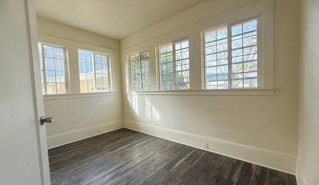 130 E Worth Street, Stockton CA: https://media.crmls.org/mediaz/6fc9c219-c896-4e65-8182-cb5fcdcf2a1d.jpg