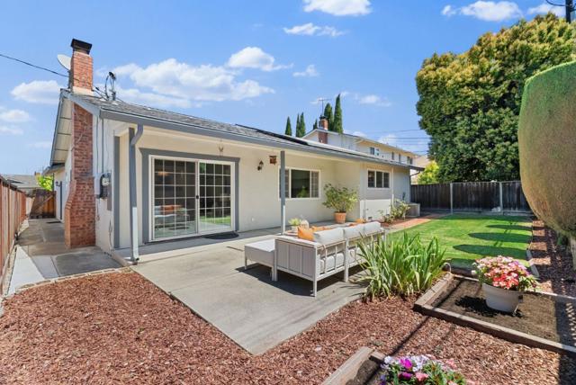 1584 Sonoma Drive, Milpitas CA: https://media.crmls.org/mediaz/6fca1ce3-8ca3-454f-8580-03ff07f4e62c.jpg