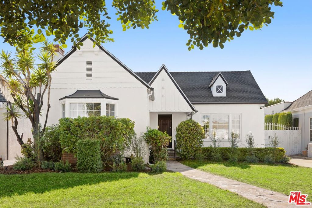 211 S Formosa Avenue