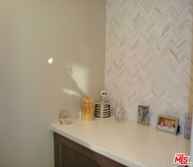 81975 Via San Clemente, La Quinta CA: https://media.crmls.org/mediaz/6fcb4d58-d275-42f8-9d8a-95e3efa6404f.jpg