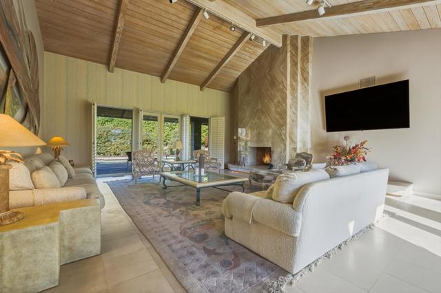 71170 W Thunderbird Terrace, Rancho Mirage CA: https://media.crmls.org/mediaz/6fcb5977-b874-44aa-bc55-98581f135627.jpg