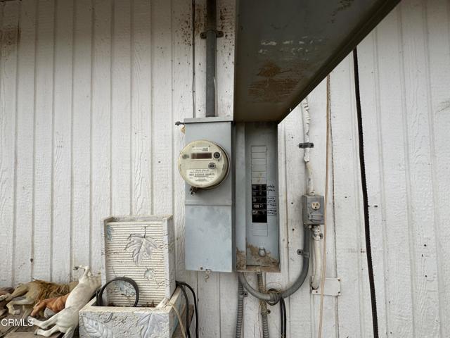 Detail Gallery Image 8 of 38 For 8605 E Avenue J, Lancaster,  CA 93535 - 5 Beds | 2 Baths