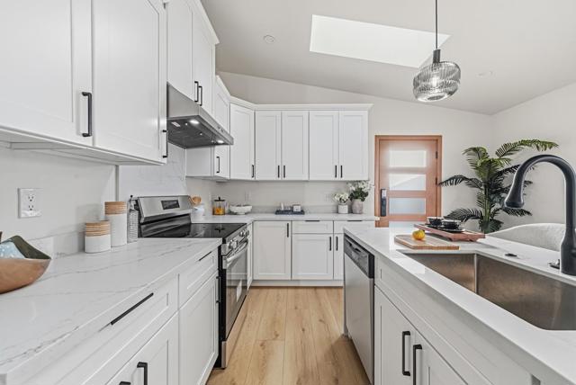 2974 Bell Avenue, San Jose CA: https://media.crmls.org/mediaz/6fccdbec-970f-41c9-aa95-9f24c367d9f7.jpg