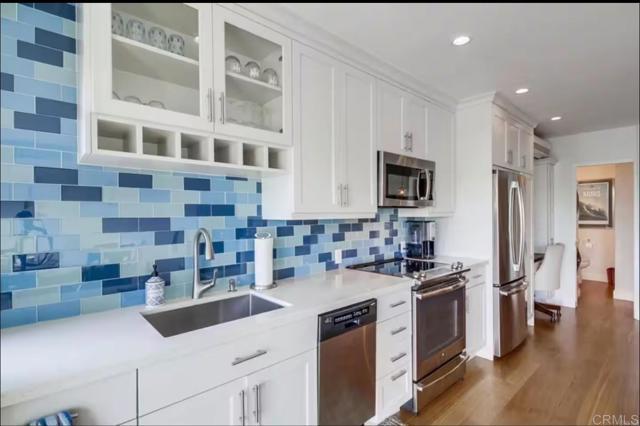 Detail Gallery Image 2 of 5 For 1612 Pomona Ave, Coronado,  CA 92118 - 1 Beds | 1/1 Baths